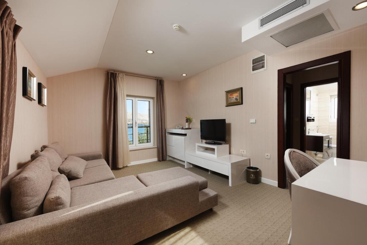 Family Zane Hotel Pag Town